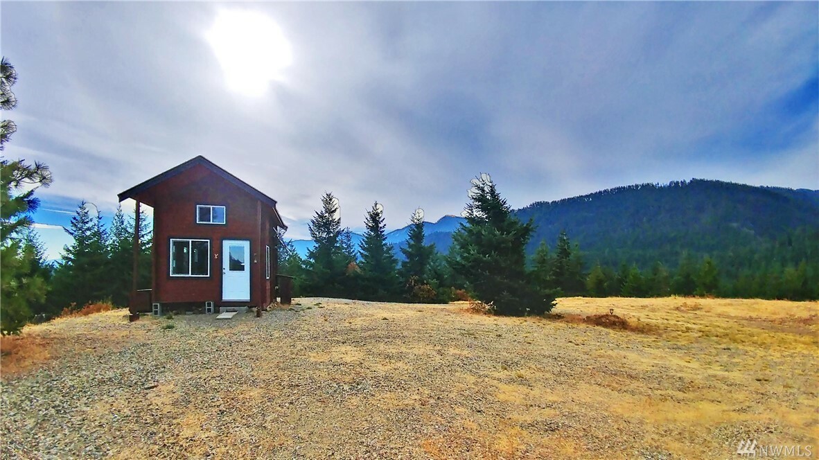 Property Photo:  311 Rocky Top Lane  WA 98922 