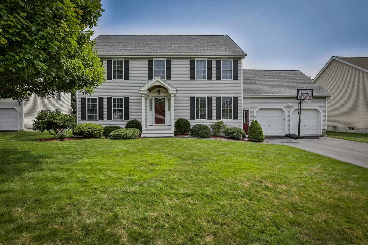 Property Photo:  20 Hollyhock Ave  NH 03062 