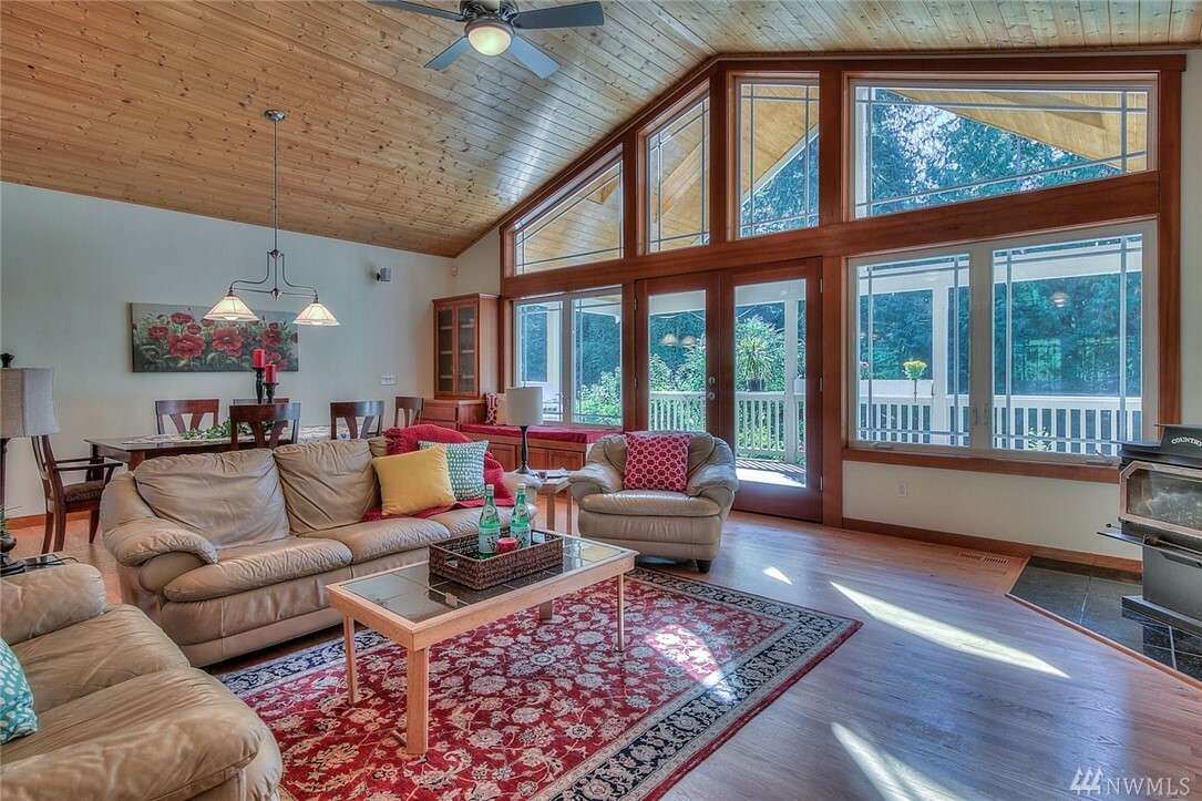 Property Photo: 7117 56th Av Ct NW WA 98335