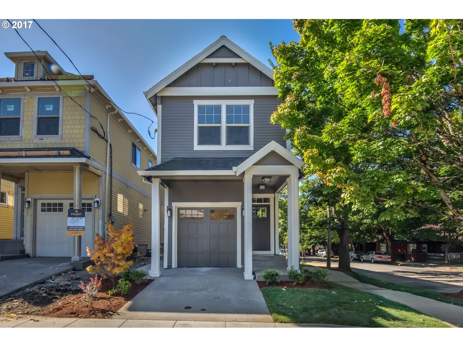 Property Photo:  3905 SE 36th Ave  OR 97202 