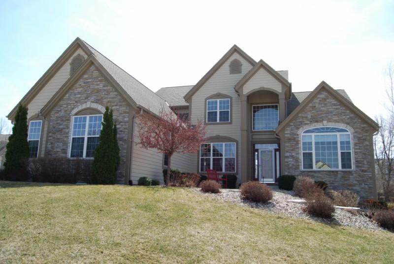 Property Photo: N52w17079 Ridgewood Dr WI 53051-7846