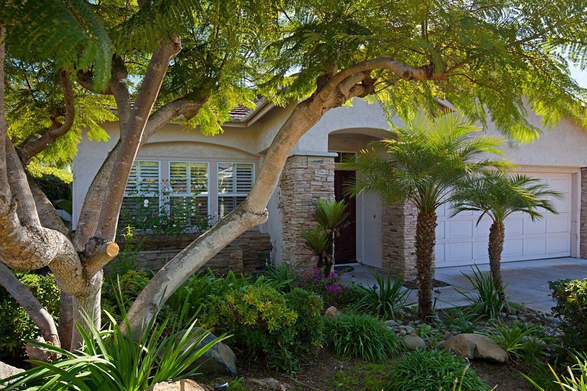 Property Photo: 2815 Vista Mariana CA 92009