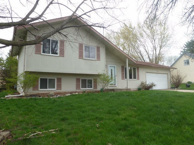 Property Photo: 2713 Bristol Ct WI 53188