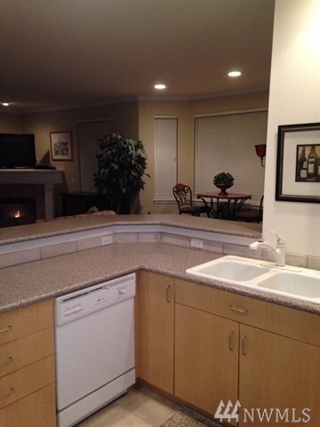 Property Photo:  4912 Talbot Place S F1  WA 98055 