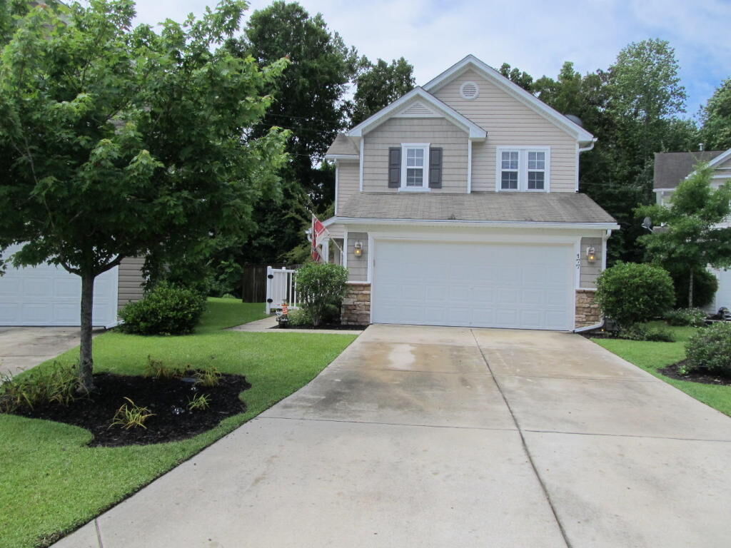 Property Photo: 177 Chemistry Circle SC 29456