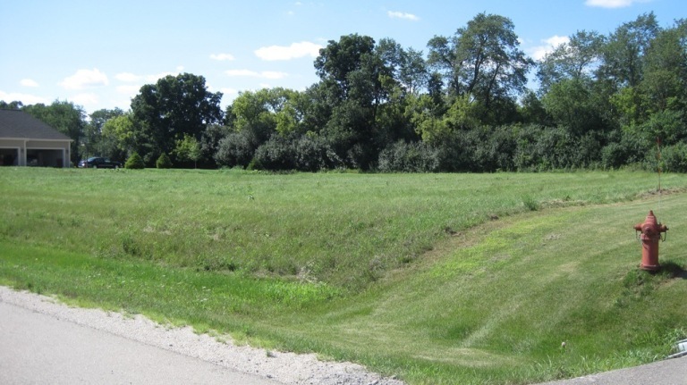 Property Photo: 304 Cypress Pt WI 53153-9621