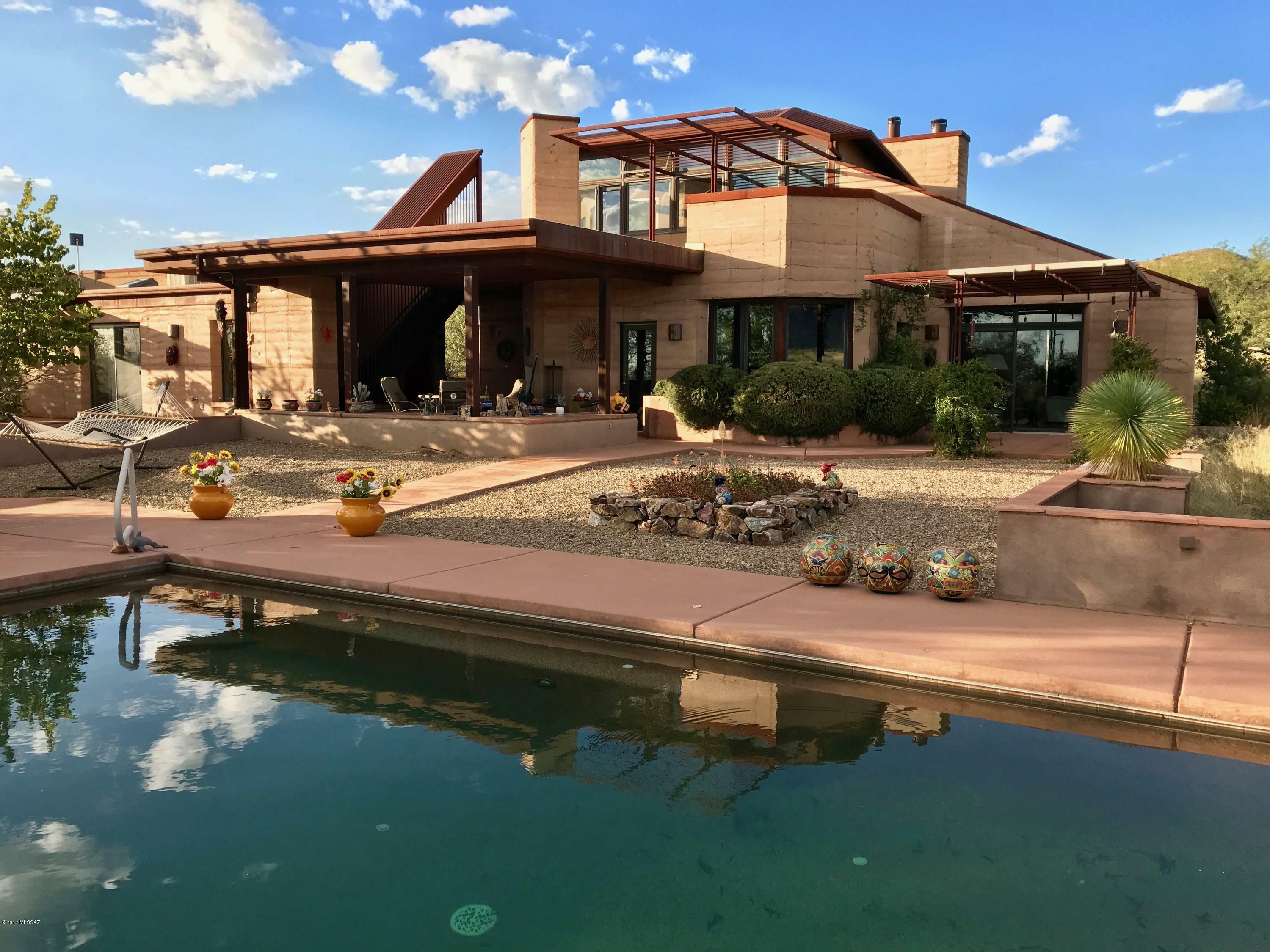 Property Photo:  8018 E Diamondback Road  AZ 85630 