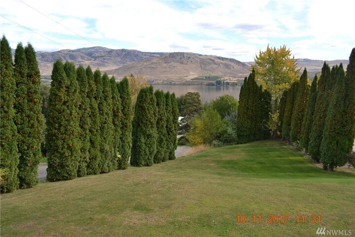 Property Photo:  198 A Westlake  WA 98844 