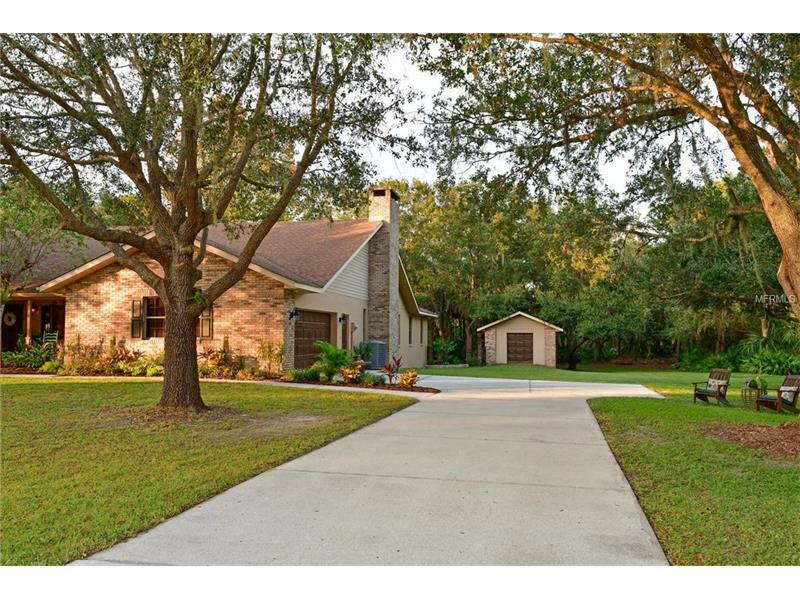 Property Photo: 13615 2nd Avenue E FL 34212