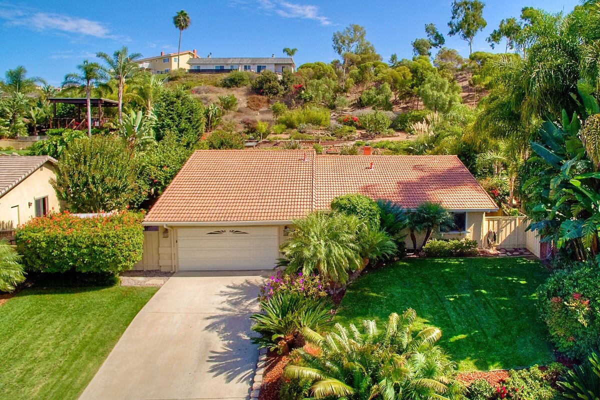 Property Photo:  2809 Cazadero Drive  CA 92009 