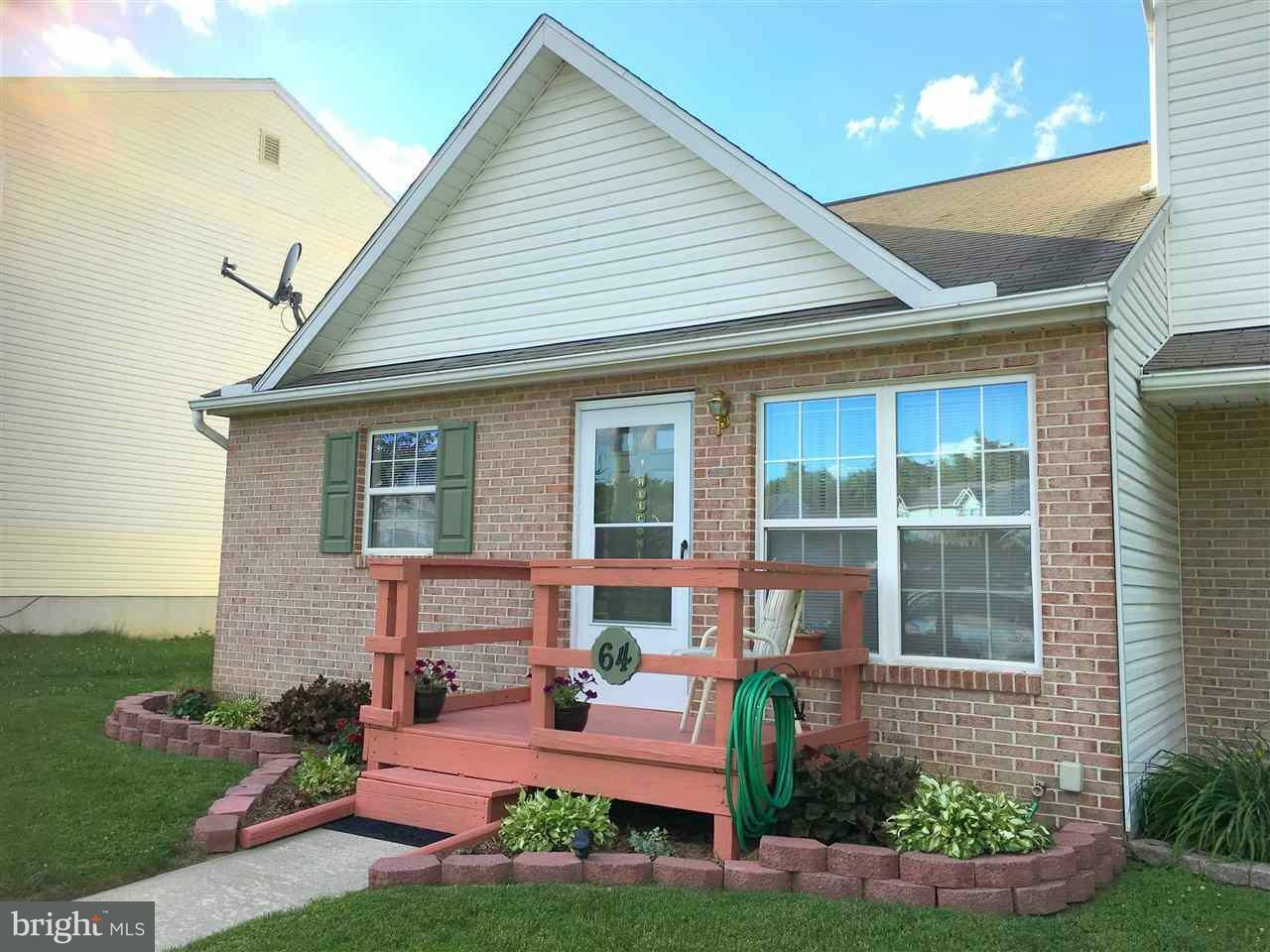 Property Photo:  64 Tory Circle  PA 17025 