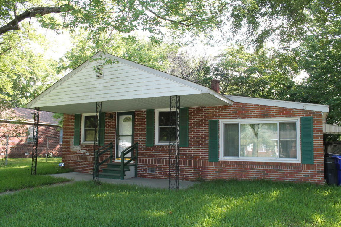 Property Photo:  2704 Busch Avenue  SC 29405 