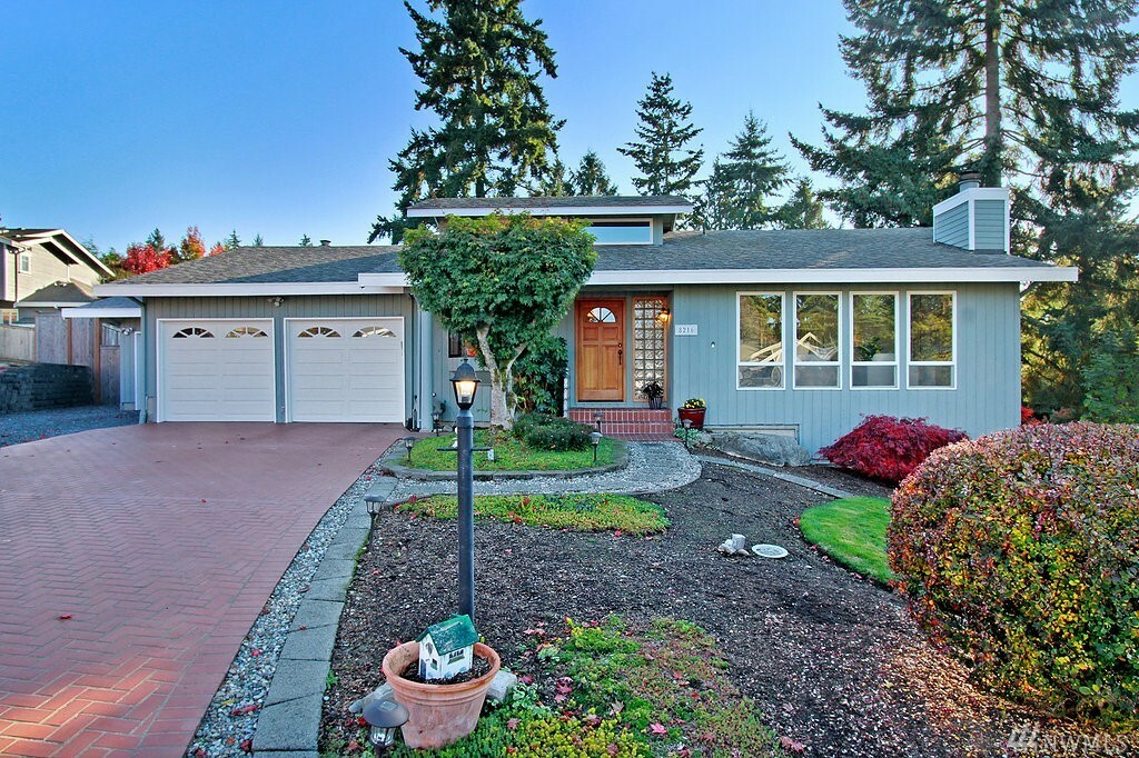 Property Photo: 8216 211th Place SW WA 98026
