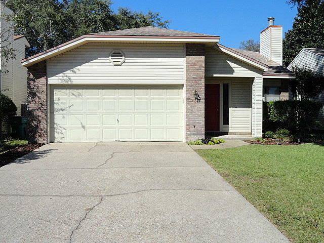 Property Photo:  3783 Peachtree Way  FL 32578 