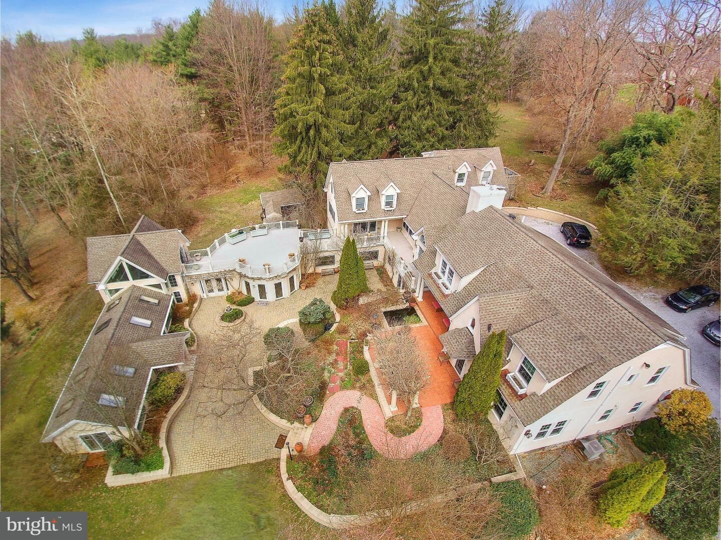 Property Photo:  301 Westtown Way  PA 19382 