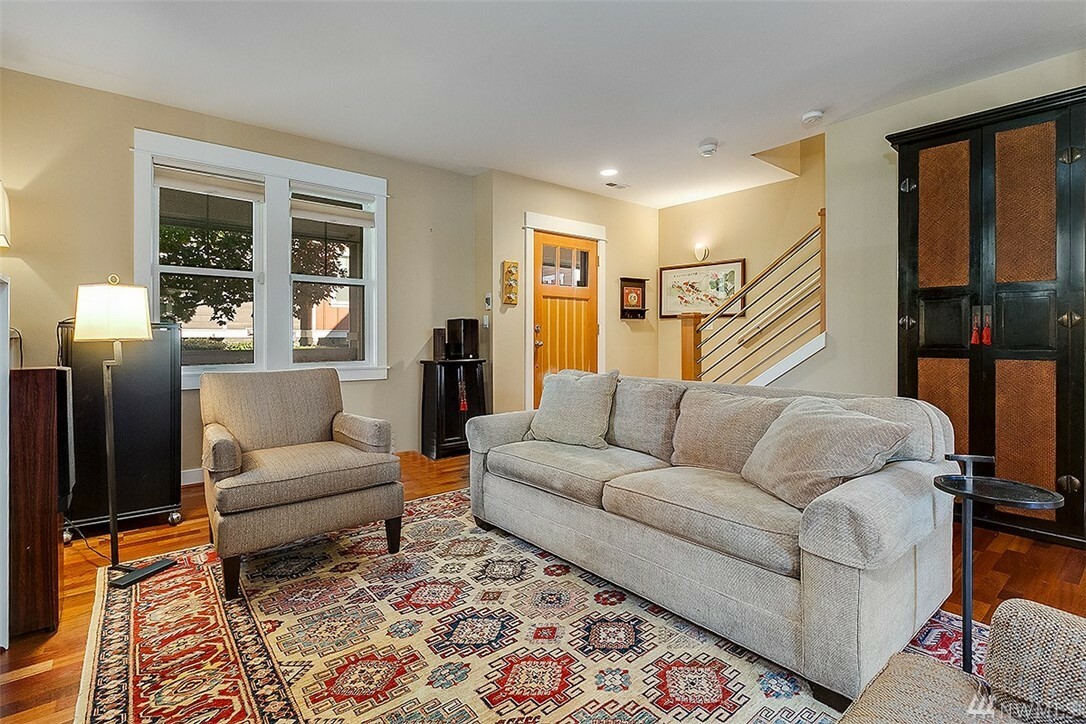 Property Photo: 5809 55th Ave NE A WA 98105