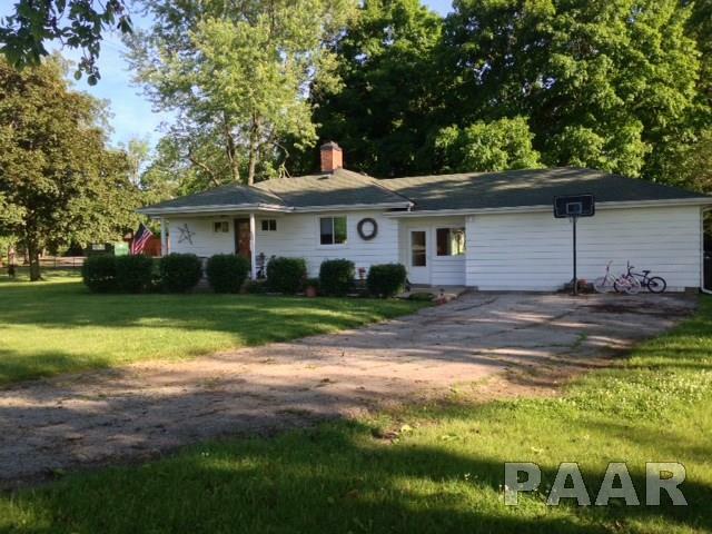 Property Photo:  403 Neumann  IL 61611 