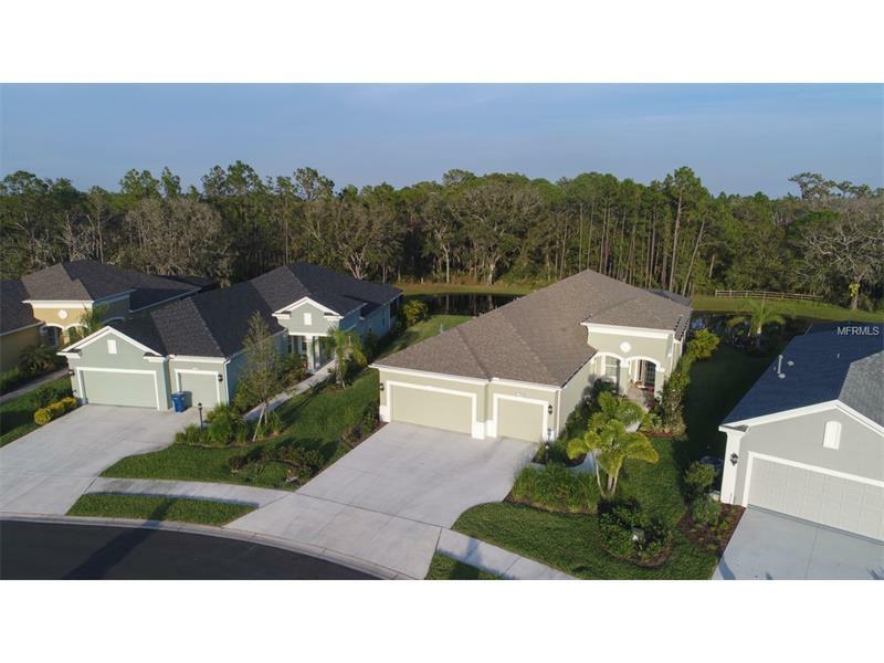Property Photo: 1914 Crooked Lake Circle FL 34211