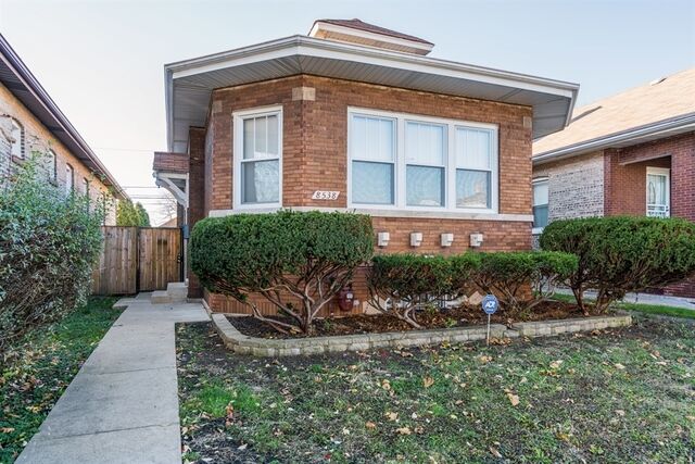 Property Photo:  8538 Laflin Street  IL 60620 