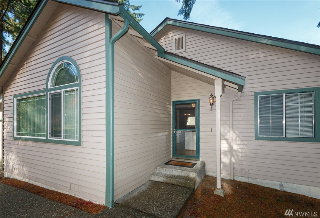 Property Photo:  236 NE Watson Ct  WA 98311 