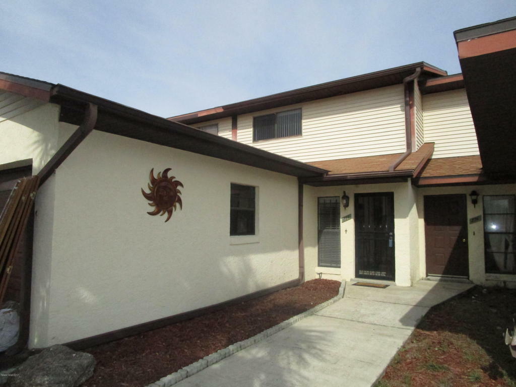 Property Photo:  294 W Towne Place 294  FL 32796 