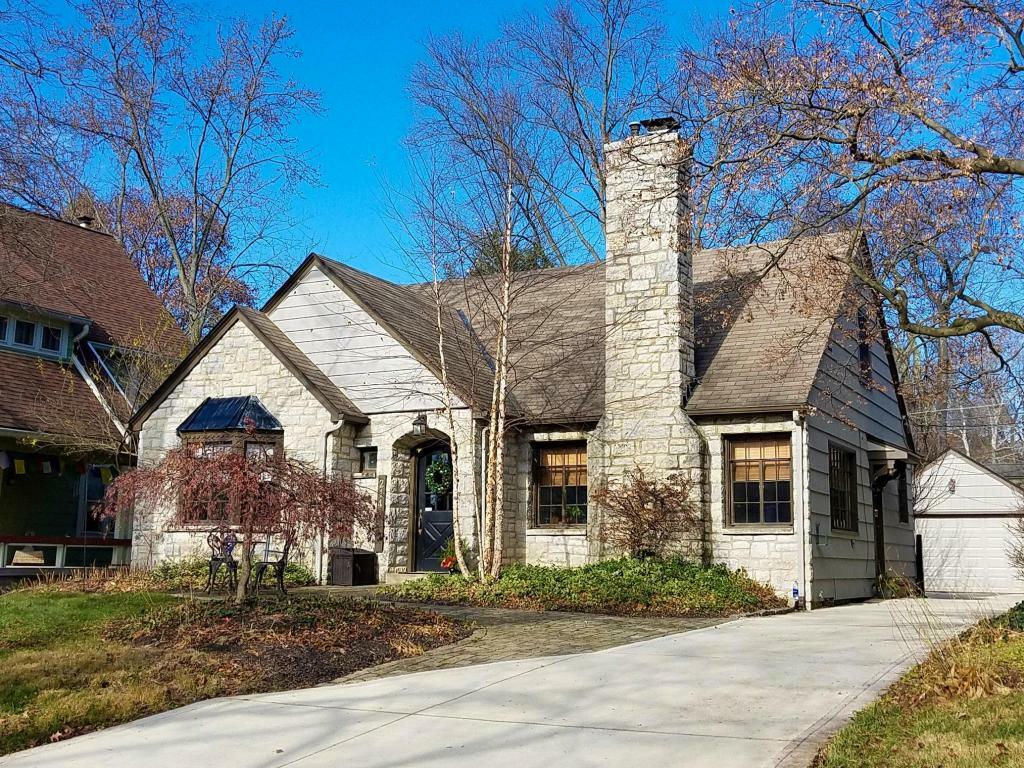 Property Photo: 214 Winthrop Road OH 43214