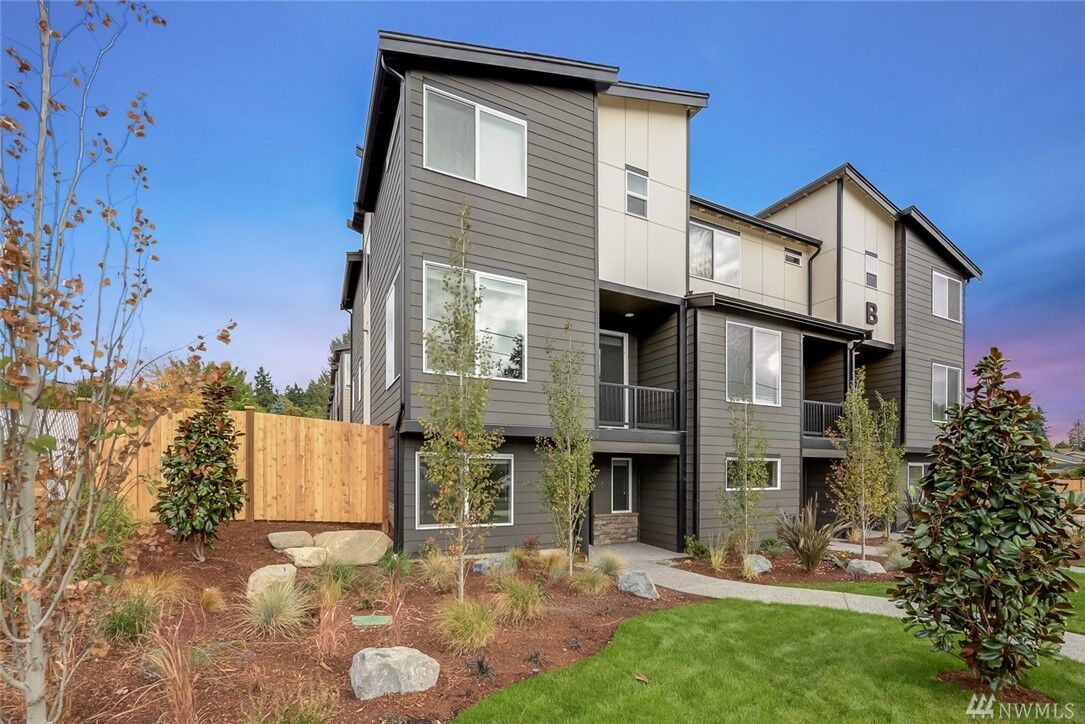 Property Photo: 14913 48th Avenue W L-1 WA 98026