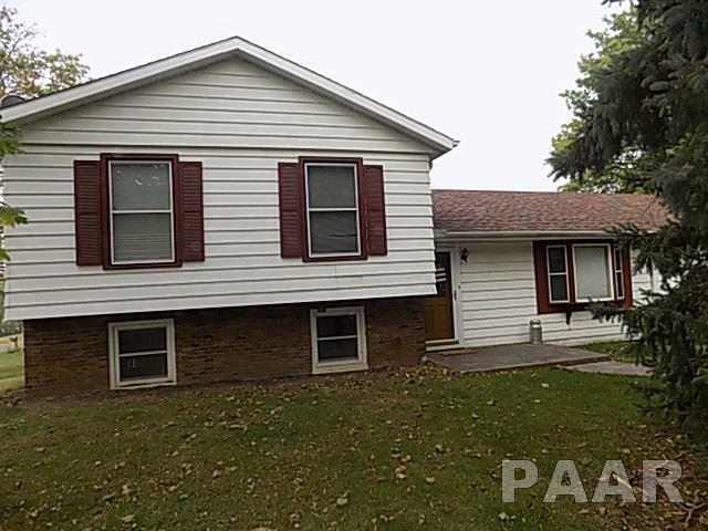 Property Photo:  111 Country Lake  IL 61554 