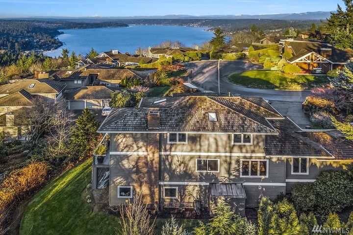 Property Photo:  4439 173rd Ave SE  WA 98006 