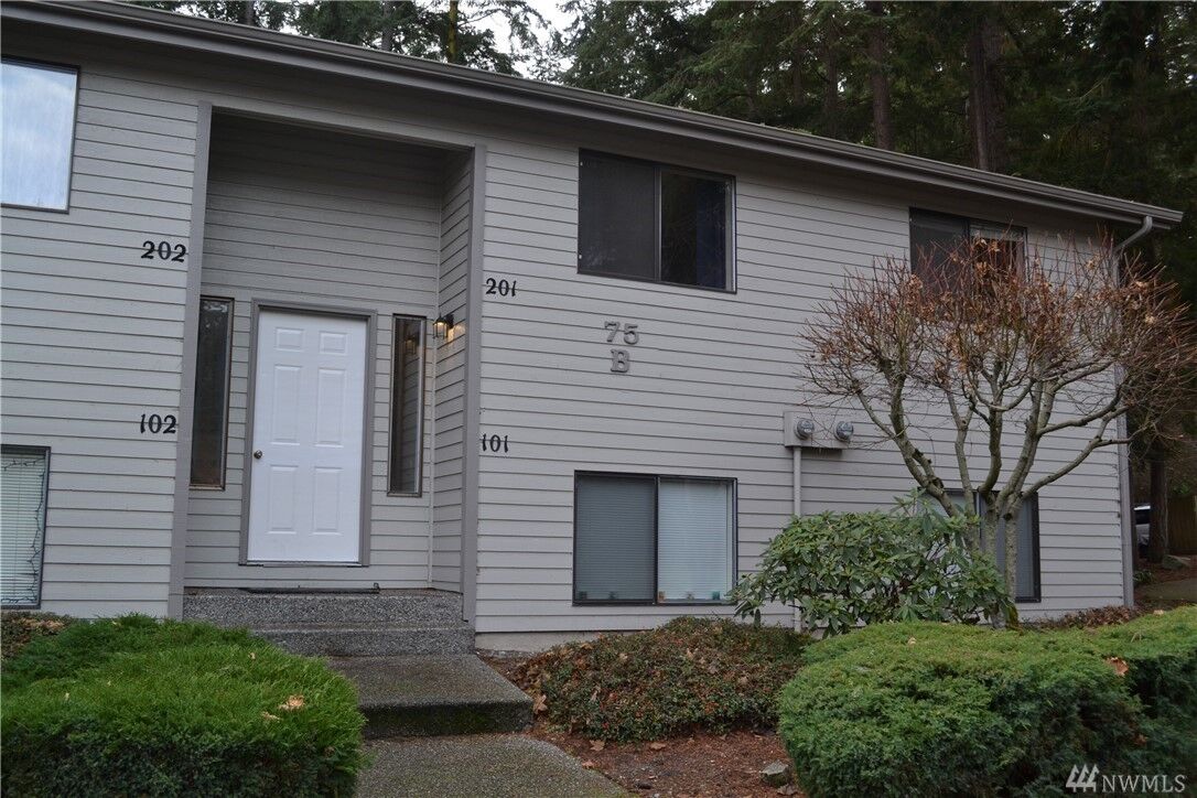 Property Photo:  75 NW Columbia Dr B201  WA 98277 