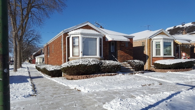 Property Photo: 3700 Nora Avenue IL 60634