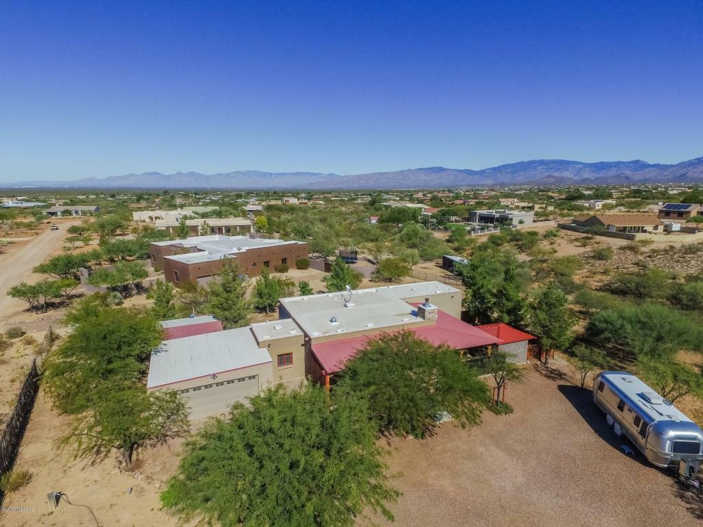 Property Photo:  600 Maxine Drive  AZ 85641 