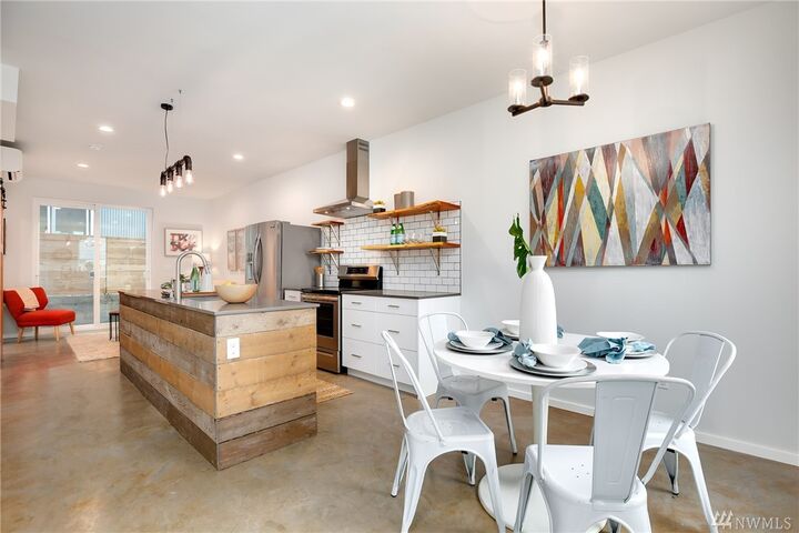 Property Photo:  6641 Carleton Avenue S D  WA 98108 