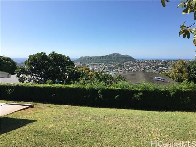 Property Photo: 1719 Lihipali Place HI 96821