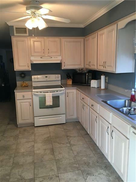 Property Photo: 1000 49th Street N 101 FL 33710