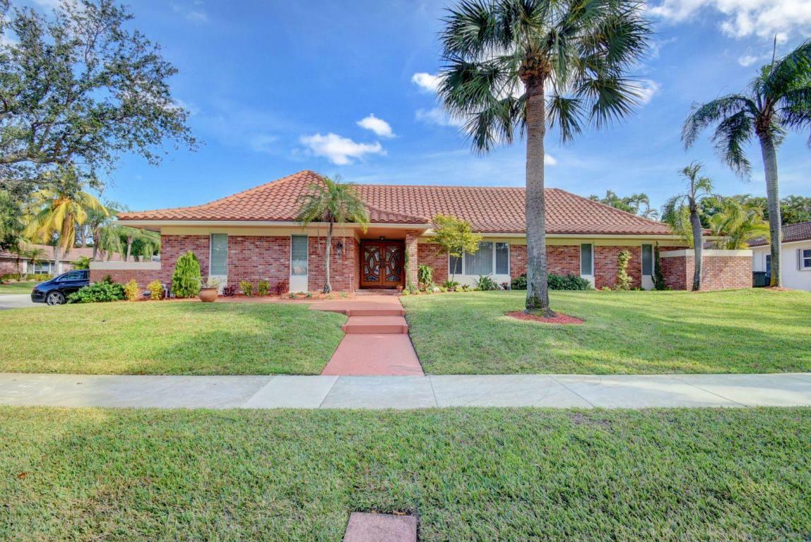 Property Photo:  6782 Viento Way  FL 33433 