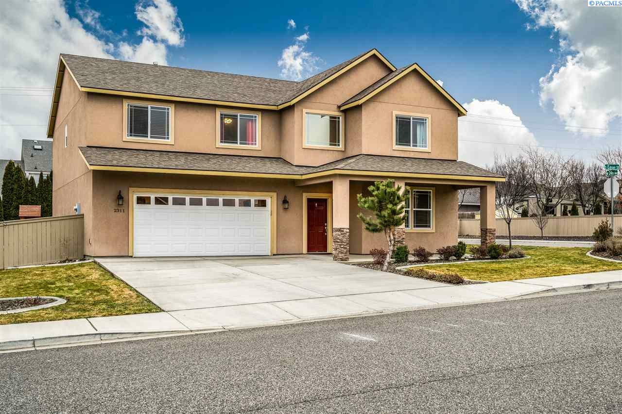 Property Photo:  2311 S Edison Street  WA 99338-2514 