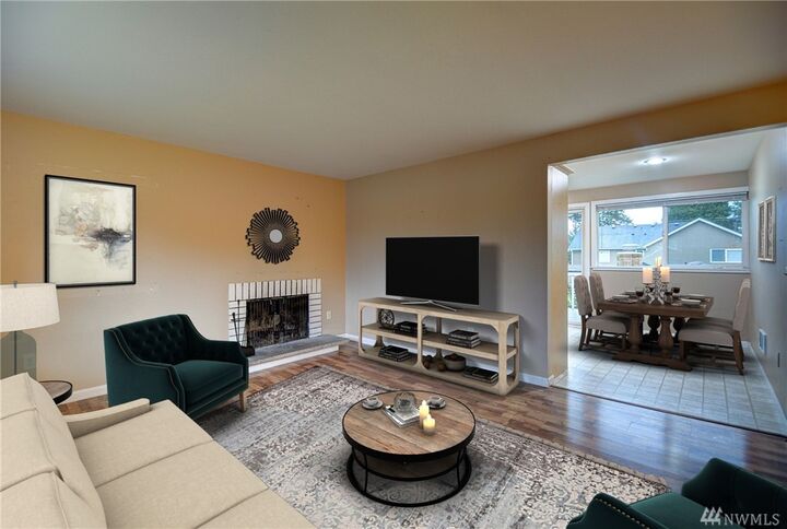 Property Photo: 4715 188th St SW WA 98037