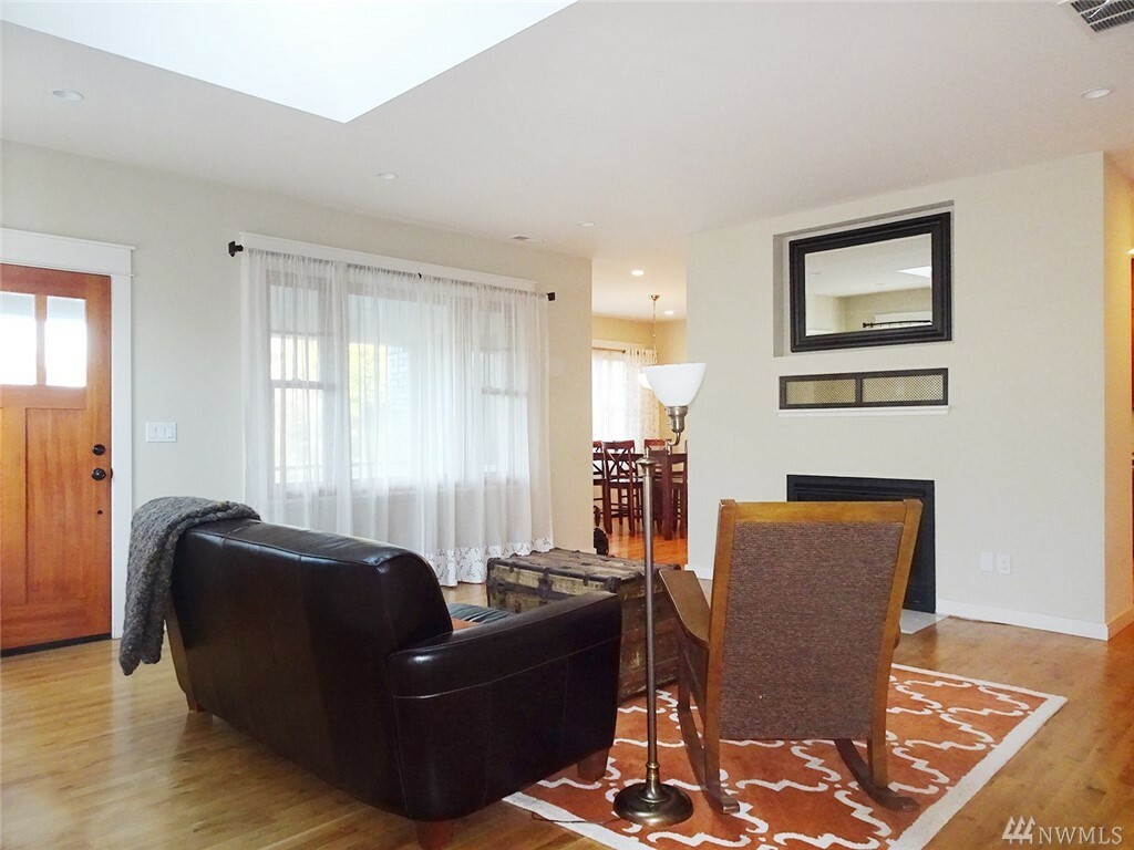 Property Photo: 2220 31st Ave S WA 98144