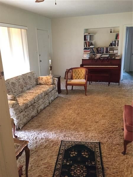 Property Photo: 110 Orangeview Avenue FL 33755