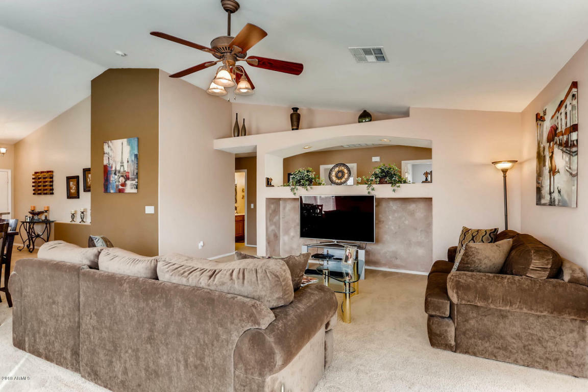 Property Photo:  17275 W Durango Street  AZ 85338 