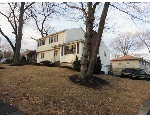 Property Photo:  3 Oak Ridge Rd  MA 01904 