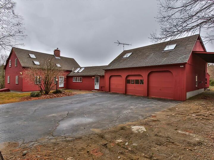 Property Photo: 181 Mountain Road NH 03082