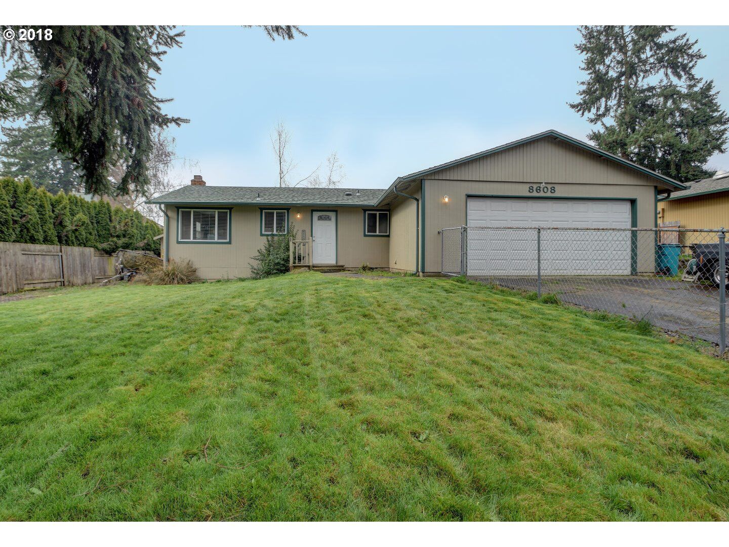 Property Photo: 8608 NW 14th Ave WA 98665