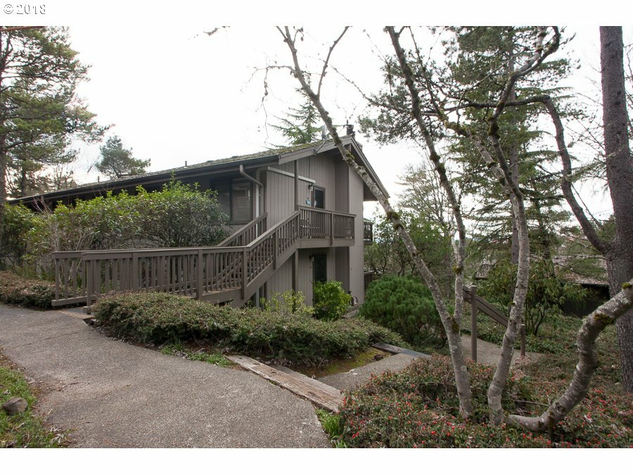 Property Photo:  7512 SW Barnes Rd #C  OR 97225 