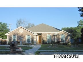 Property Photo: 1605 S Roy Reynolds Drive TX 76543