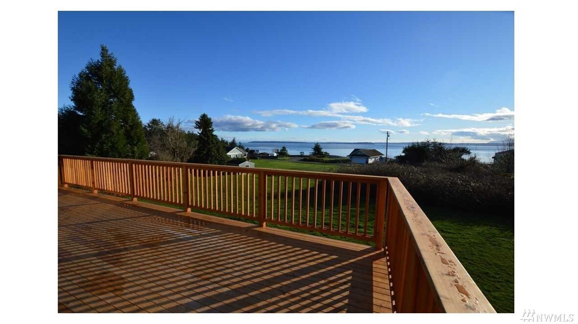 Property Photo:  494 La Bella Vista Wy  WA 98249 