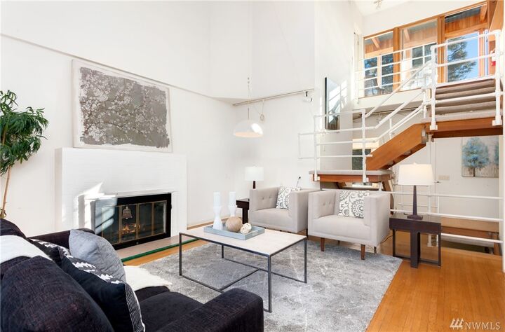 Property Photo:  1851 E Shelby St  WA 98112 