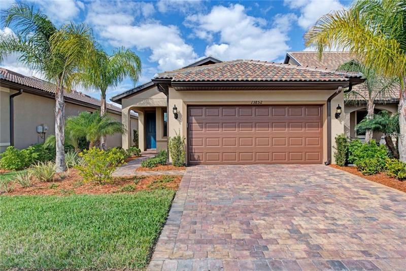 Property Photo:  13852 Posada Street  FL 34293 