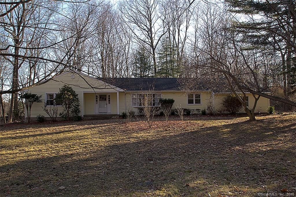 Property Photo:  34 Country Club Drive  CT 06525 